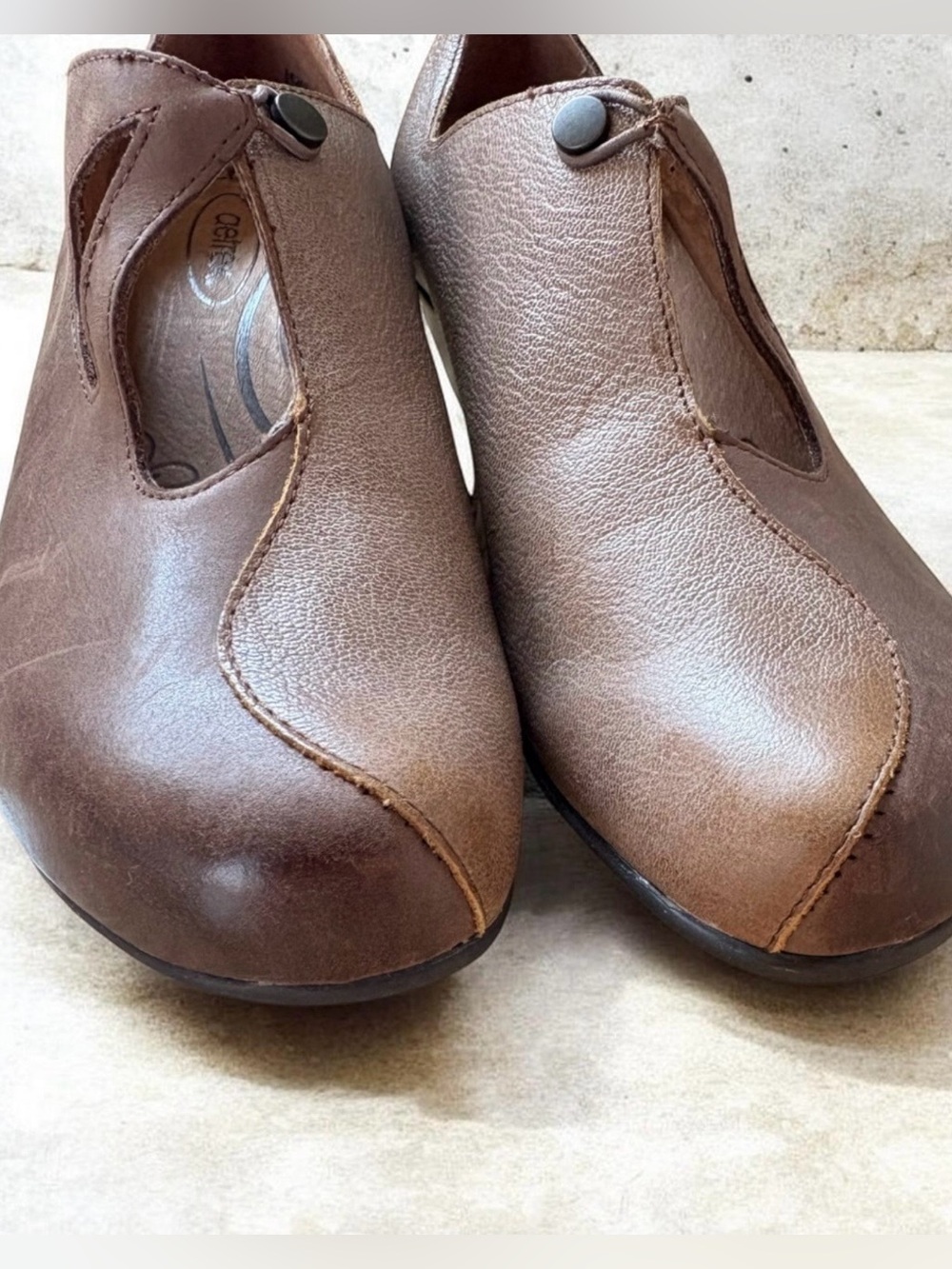 NWOT Aetrex Taupe Leather Low Heel Mary Jane’s Size 7 Artsy and Unique - Picture 4 of 11